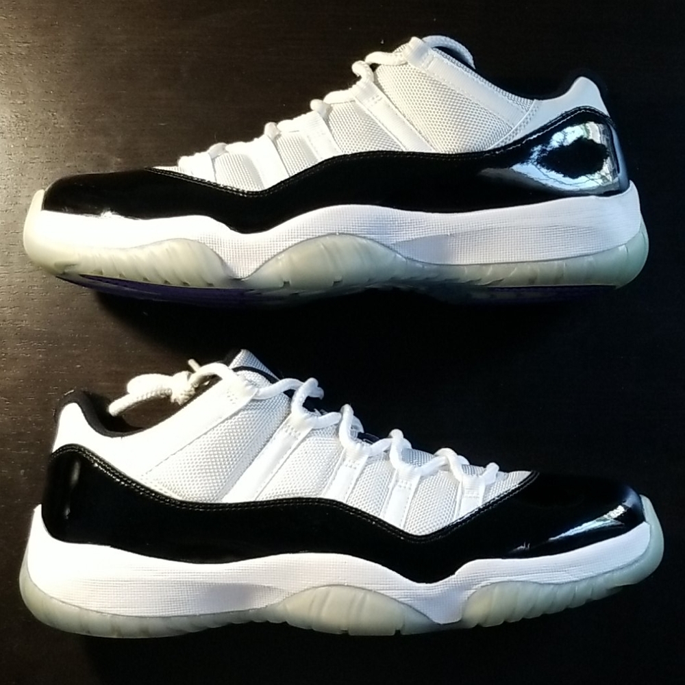 Jordan 11 Low "Concord"